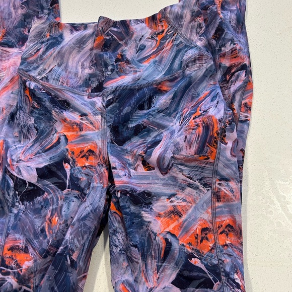 Lululemon high rise wunder under Patterned Leggings size 2 - Picture 3 of 6